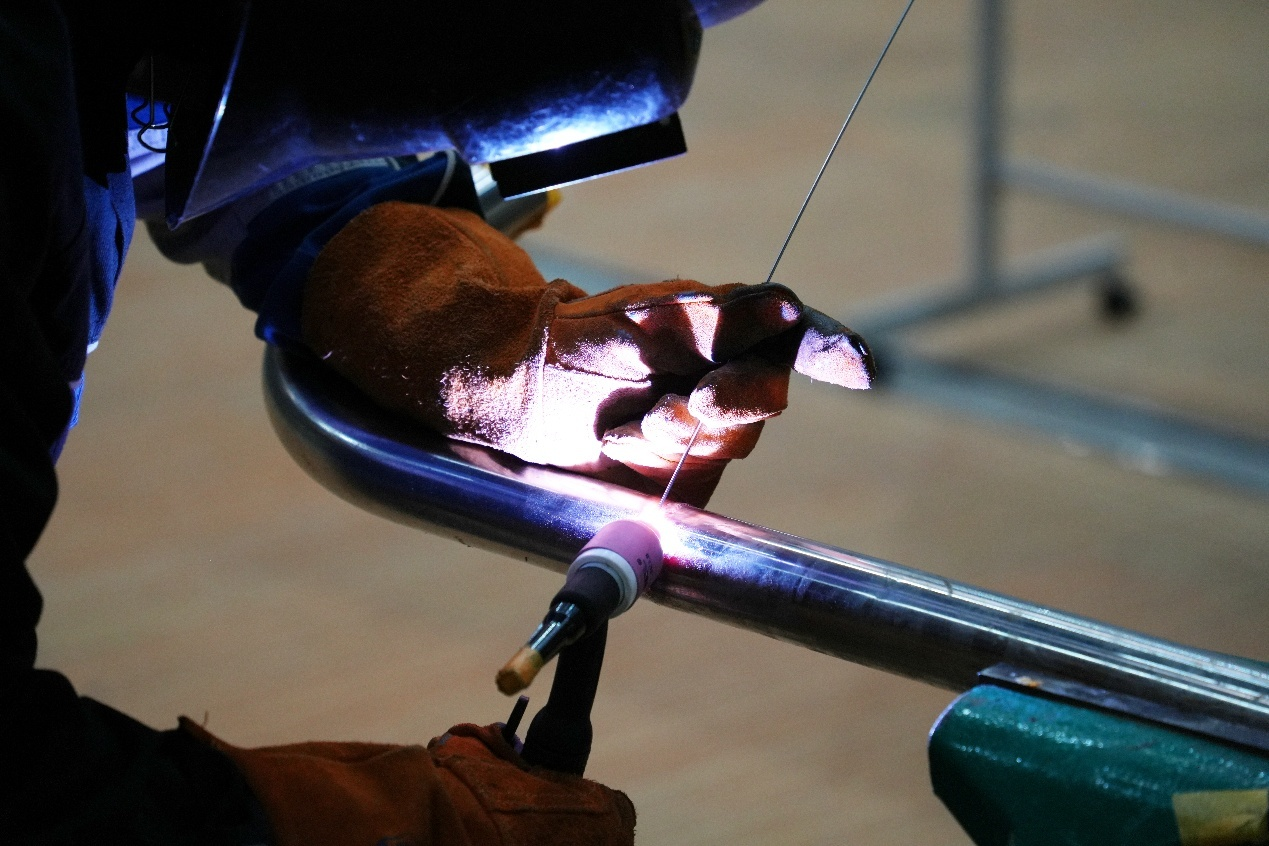 苛刻标准，100%焊缝检测，确保每一条焊缝光滑如初